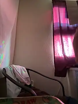 Snapshot of FreakNastyLacie chatting on 10/26/25, 01:06 FreakNastyLacie online show from 10/26/25, 01:06