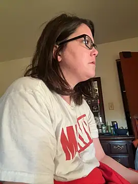 Snapshot of FreakNastyLacie chatting on 11/03/25, 12:28 FreakNastyLacie online show from 11/03/25, 12:28