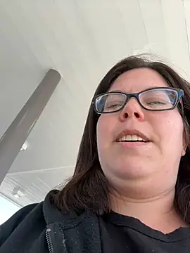 Snapshot of FreakNastyLacie chatting on 11/04/25, 04:06 FreakNastyLacie online show from 11/04/25, 04:06