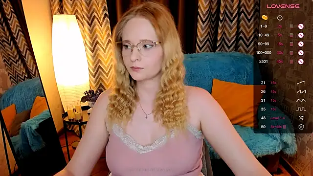 Aemilia  online show from 11/07/25, 08:25