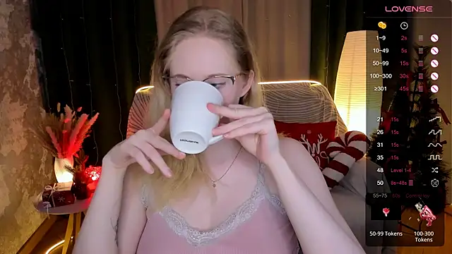 Aemilia  online show from 12/05/25, 08:45