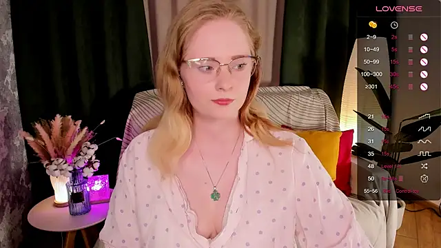 Aemilia  online show from 06/11/26, 08:23