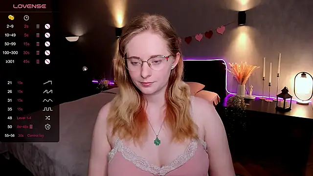 Aemilia  online show from 06/12/26, 08:35