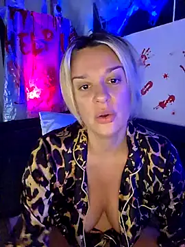 SpicyVicky online show from 10/19/25, 05:08