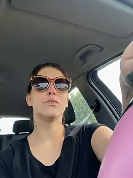 Linalicious online show from 06/17/26, 05:43