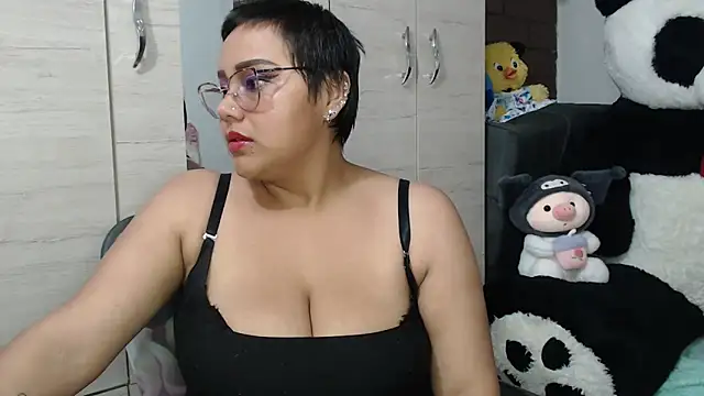 Snapshot of SWEETT_CORY chatting on 12/14/25, 02:50 SWEETT CORY online show from 12/14/25, 02:50