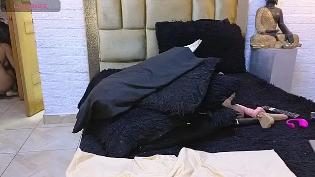 ximenawilliamss online show from 12/11/24, 10:58