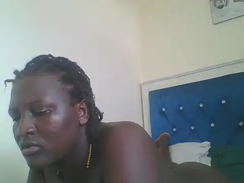 Snapshot of Heavy_ass chatting on 03/09/25, 12:20 Heavy ass online show from 03/09/25, 12:20