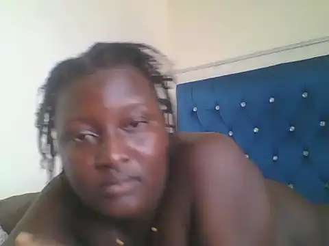 Snapshot of Heavy_ass chatting on 03/10/25, 12:26 Heavy ass online show from 03/10/25, 12:26