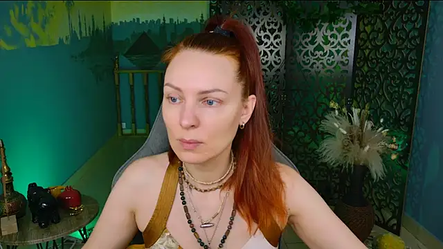 Snapshot of VandaRossi chatting on 01/10/25, 05:05 VandaRossi online show from 01/10/25, 05:05