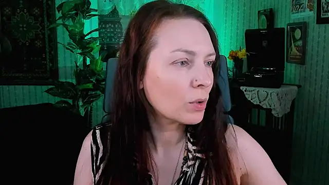 Snapshot of VandaRossi chatting on 09/13/25, 10:26 VandaRossi online show from 09/13/25, 10:26