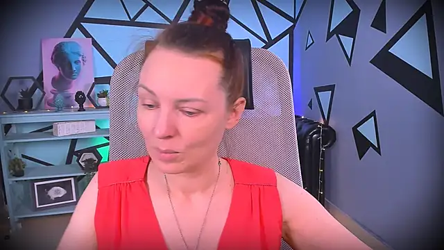 VandaRossi online show from 09/19/25, 10:27