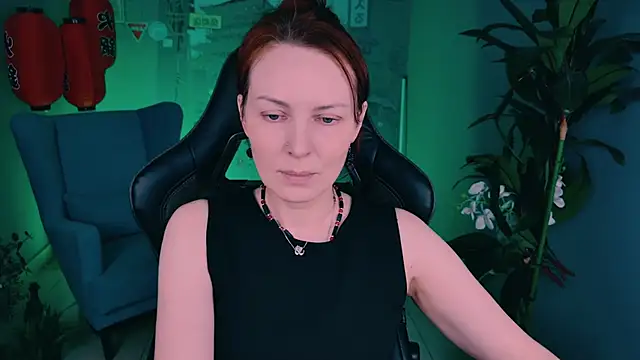 VandaRossi online show from 09/29/25, 09:03