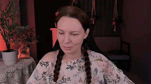 VandaRossi online show from 09/30/25, 09:58