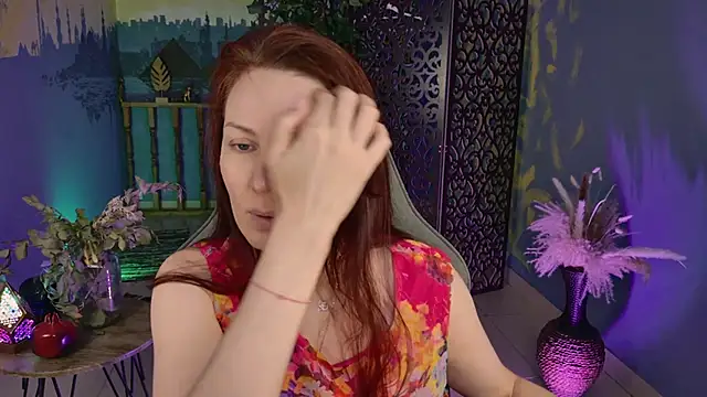 VandaRossi online show from 10/10/25, 05:50