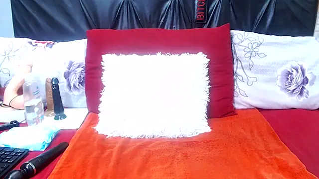 spicydiver38 online show from 11/14/25, 05:55