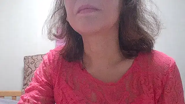 HollyJewel online show from 10/24/25, 02:24