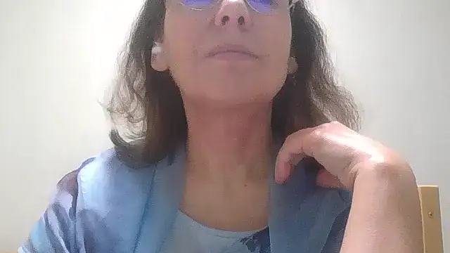 HollyJewel online show from 11/20/25, 04:29