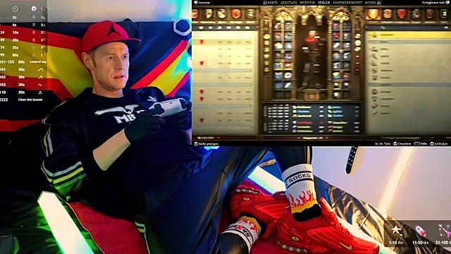 Snapshot of Fuc71 chatting on 10/05/25, 12:47 Fuc71 online show from 10/05/25, 12:47