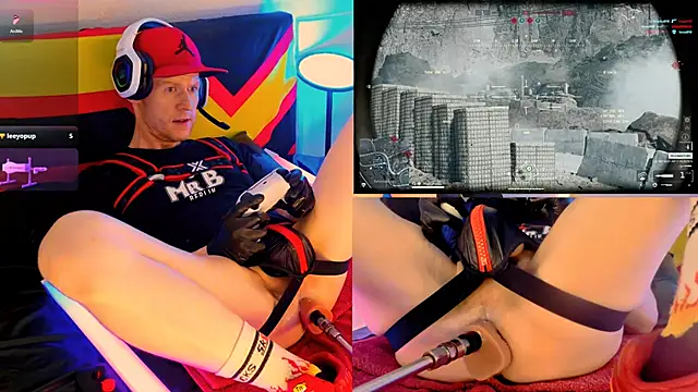 Snapshot of Fuc71 chatting on 10/23/25, 07:12 Fuc71 online show from 10/23/25, 07:12