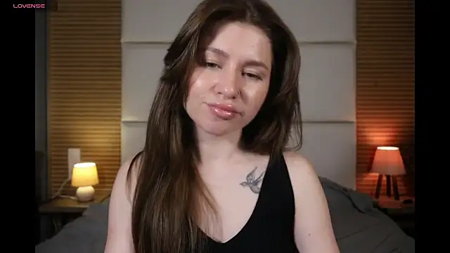 Snapshot of AliceBellamy chatting on 06/03/26, 10:04 AliceBellamy online show from 06/03/26, 10:04