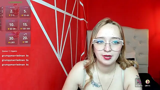 Liaroberts1 online show from 12/20/24, 03:10
