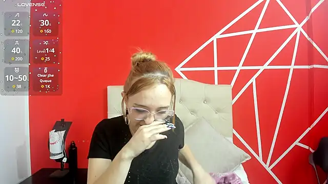 Liaroberts1 online show from 01/04/25, 12:05