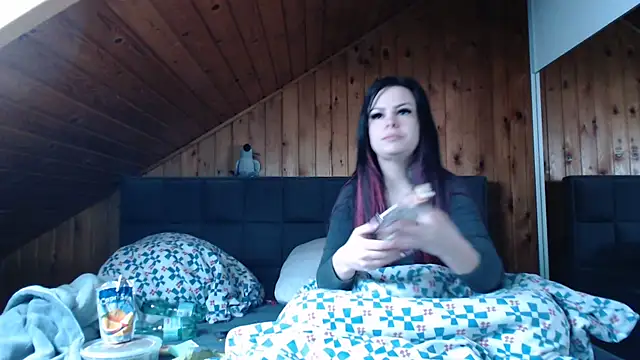 BoeseMoni1998 online show from 10/08/25, 09:07