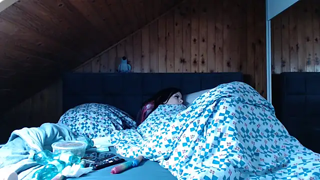 BoeseMoni1998 online show from 10/11/25, 10:25