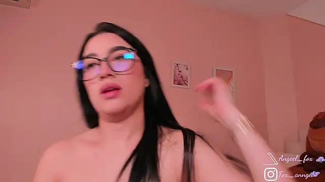 angeel fox online show from 10/09/25, 09:57