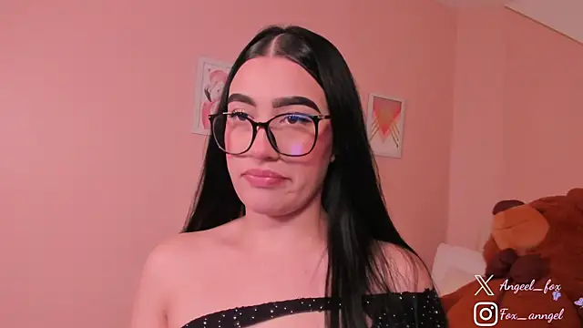 angeel fox online show from 11/11/25, 02:22