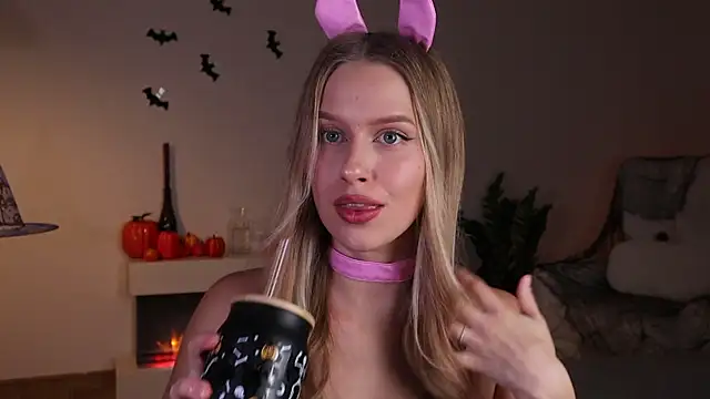 ella twinkl online show from 10/24/25, 06:26