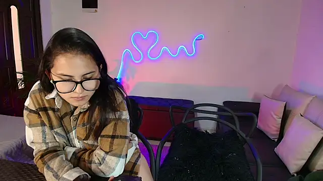 Jules n Gia online show from 01/23/25, 03:54