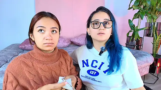 Jules n Gia online show from 09/25/25, 10:30