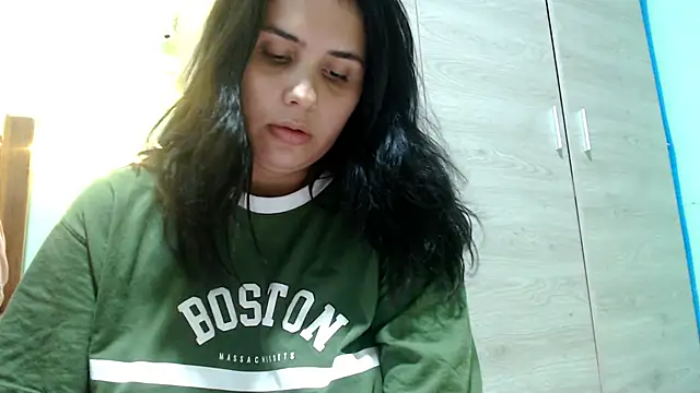 zaritagape21 online show from 12/27/24, 11:21