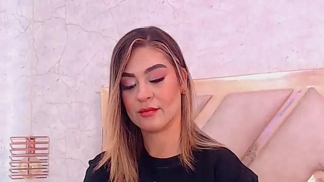 JoannaStanford online show from 11/30/25, 08:02