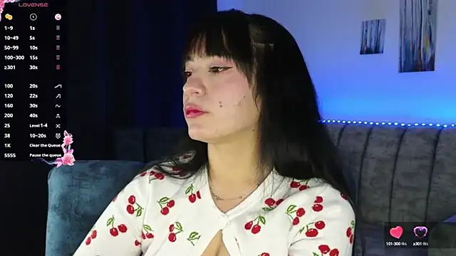 Snapshot of ZaraDames_ chatting on 10/07/25, 03:47 ZaraDames online show from 10/07/25, 03:47