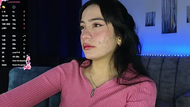 Snapshot of ZaraDames_ chatting on 10/19/25, 02:34 ZaraDames online show from 10/19/25, 02:34