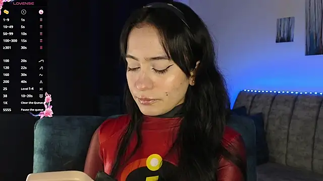 Snapshot of ZaraDames_ chatting on 11/15/25, 02:20 ZaraDames online show from 11/15/25, 02:20