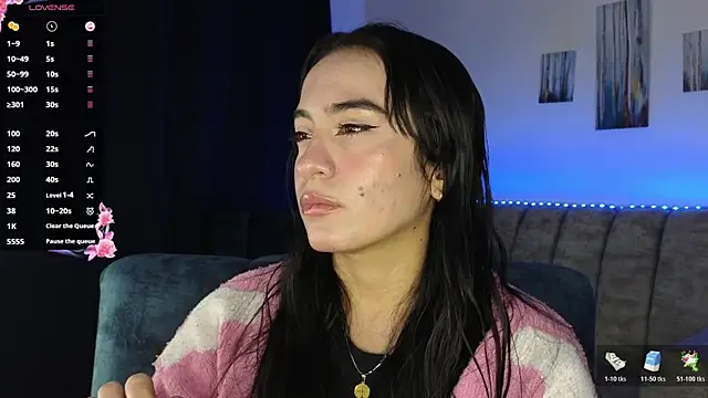 Snapshot of ZaraDames_ chatting on 11/26/25, 03:40 ZaraDames online show from 11/26/25, 03:40