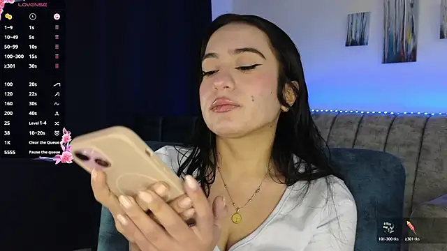 Snapshot of ZaraDames_ chatting on 11/28/25, 03:31 ZaraDames online show from 11/28/25, 03:31