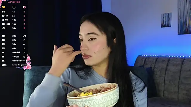 Snapshot of ZaraDames_ chatting on 11/30/25, 03:32 ZaraDames online show from 11/30/25, 03:32