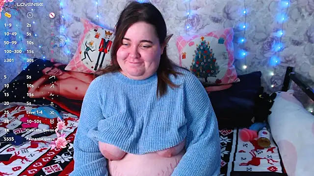 Estelle Hicks online show from 12/23/24, 09:08