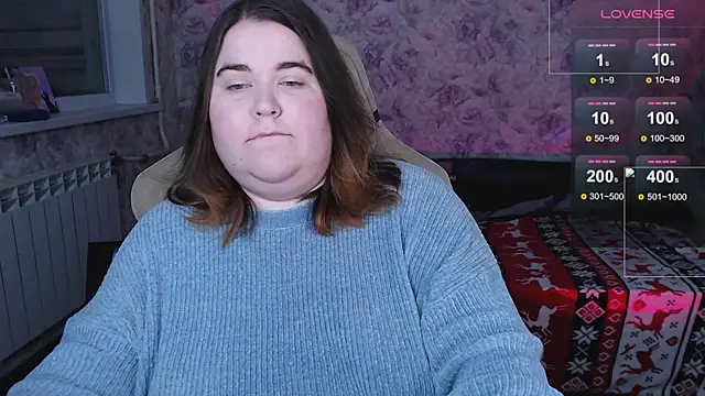 Estelle Hicks online show from 11/03/25, 06:20