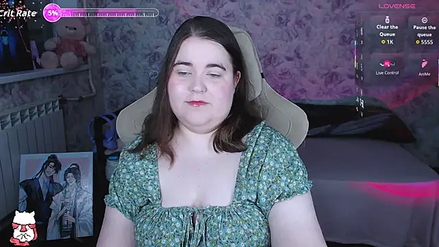 Estelle Hicks online show from 06/23/26, 07:34