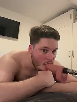 Snapshot of 19paddy90 chatting on 03/18/25, 05:21 19paddy90 online show from 03/18/25, 05:21