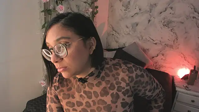 Bella desi  online show from 03/26/26, 02:22