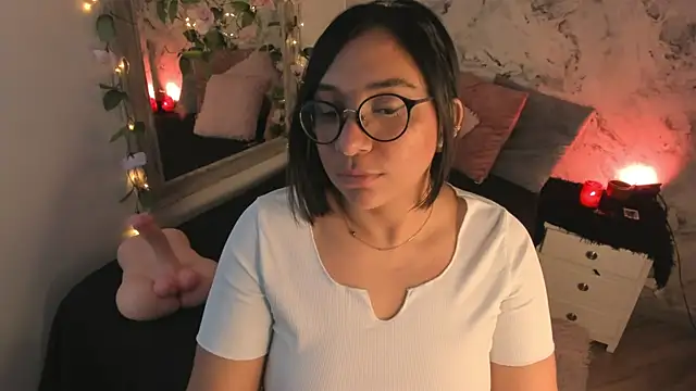 Bella desi  online show from 04/12/26, 01:16