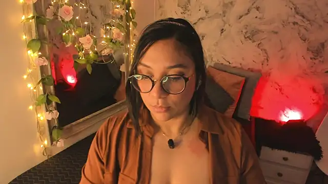 Bella desi  online show from 06/07/26, 01:15