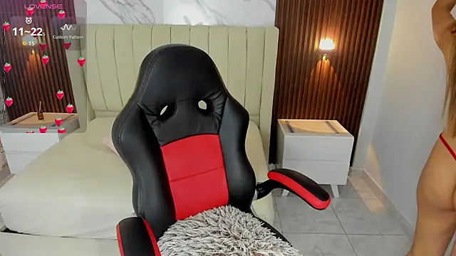 SUNNYCYRUS online show from 06/22/26, 01:30